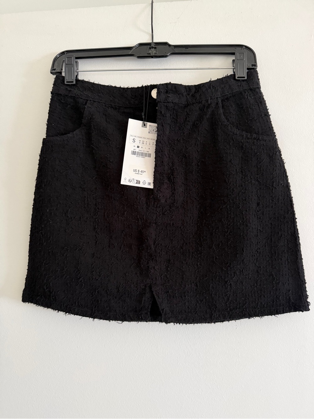 Zara Black Mini Skirt with Exposed Zipper
